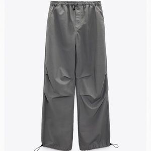 NWT Zara baggy parachute pants in cement
